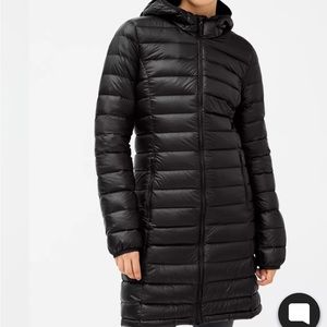 Aritzia black puffer